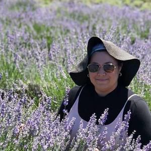 Meet your Posher, Janis